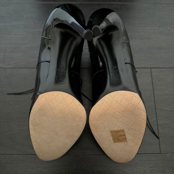 Chanel Patent Calfskin Leather Lace Up Black Ankle Boots Bootie - Picture 8 of 13